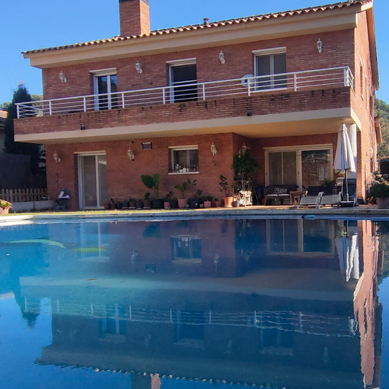 Casa en venta en Vallromanes centro